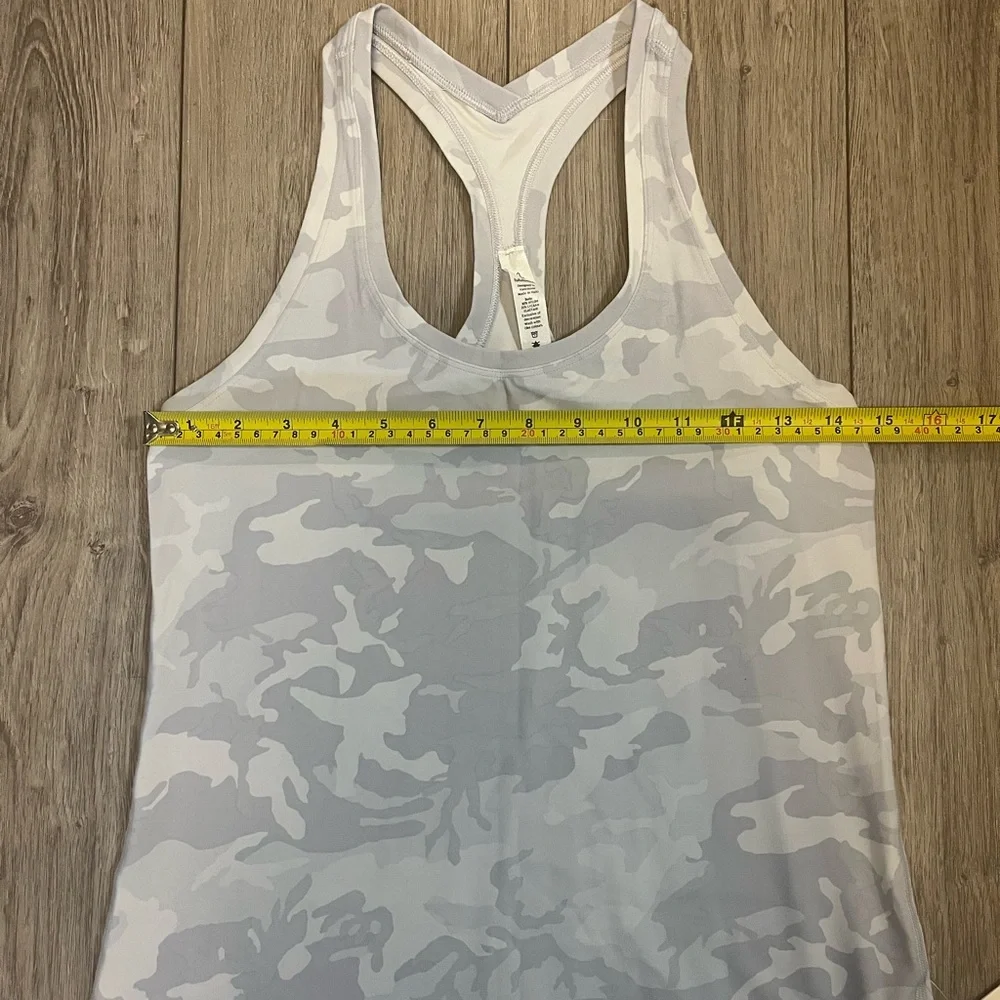 Lululemon Cool Racerback White Camo Women's Tank in size 10 - Picture 10 of 15